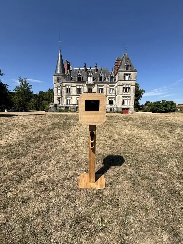 location livre vidéo d'or Face château - Led pas allumée 4